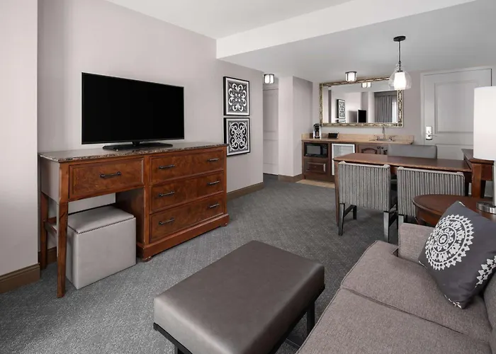 Queen Suite