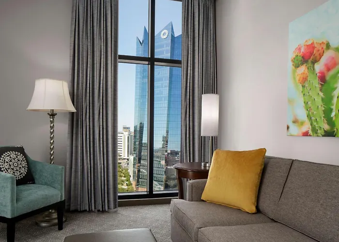 Corner Queen Suite